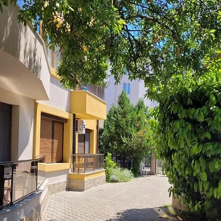 Sirena Holidays Homestay *